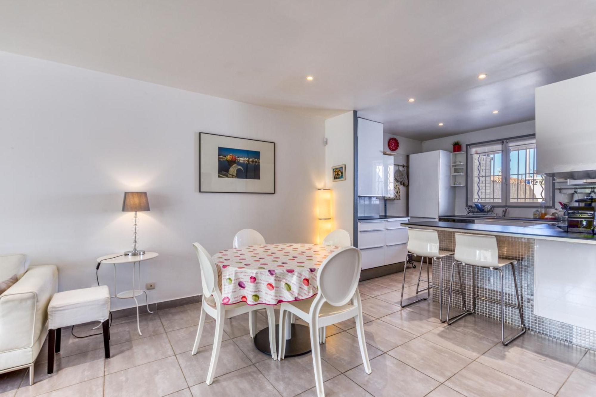 Les Palmiers Holiday home *